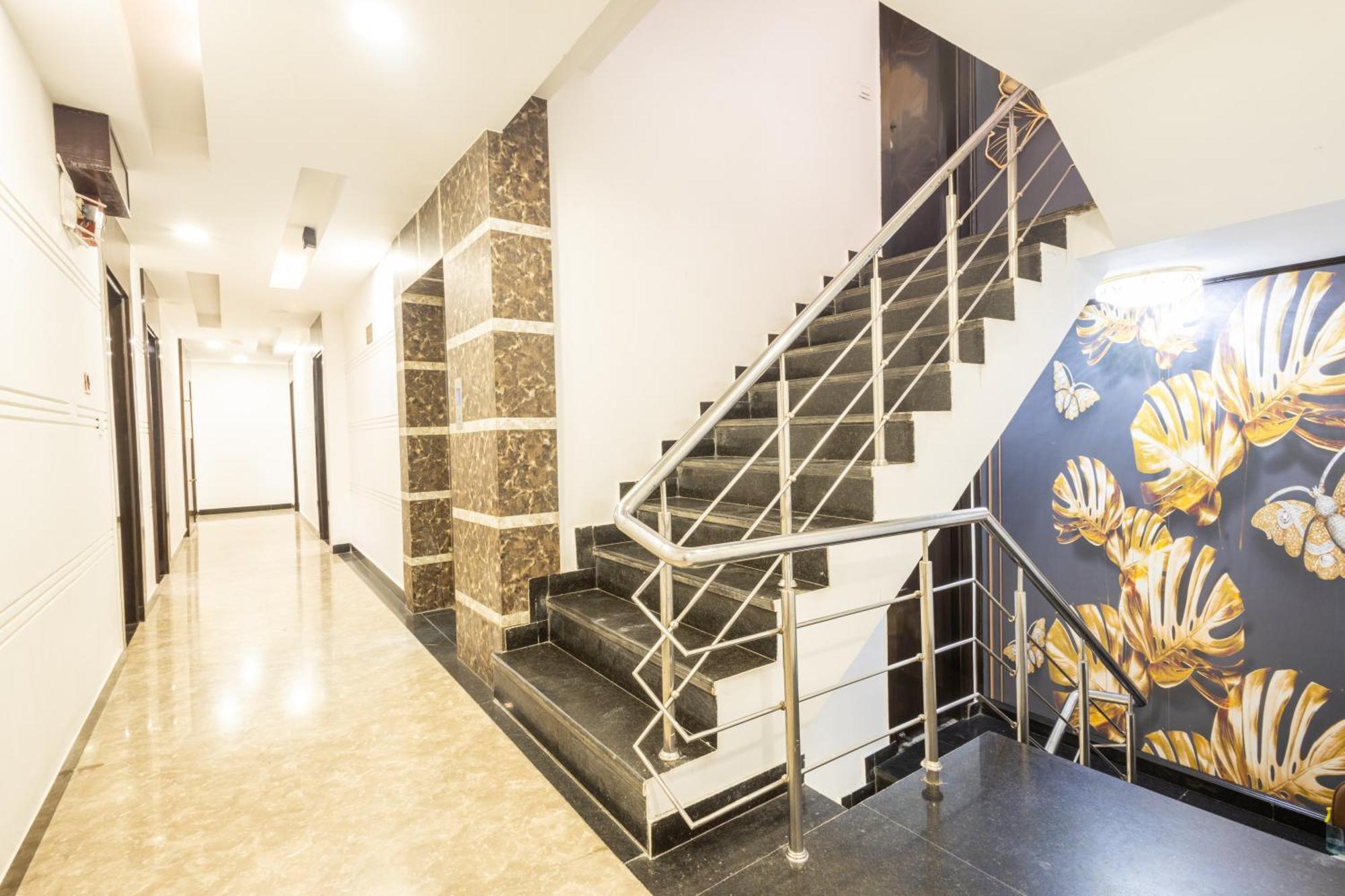 Hotel Cosmo Near Blk Hospital Karol Bagh Delhi  Exterior photo
